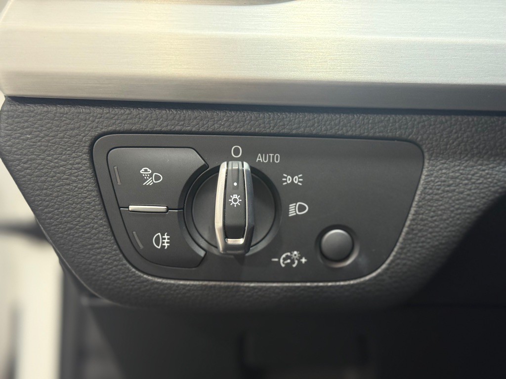 2019 Audi Q5 Image 39