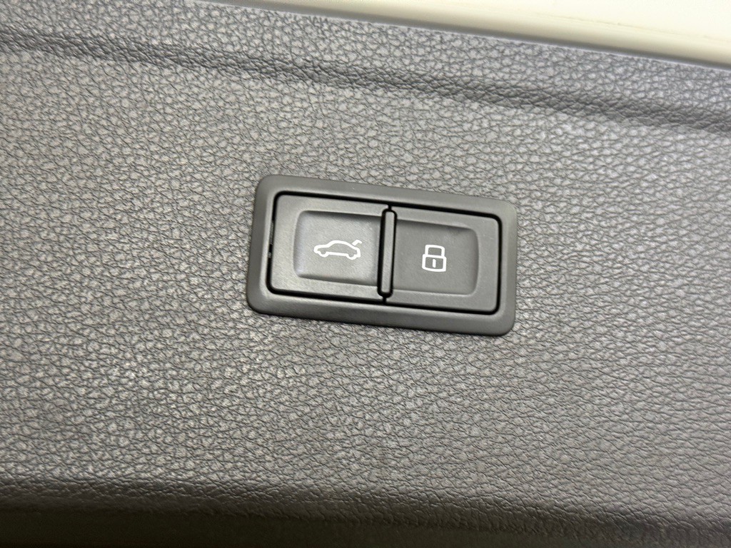 2019 Audi Q5 Image 43
