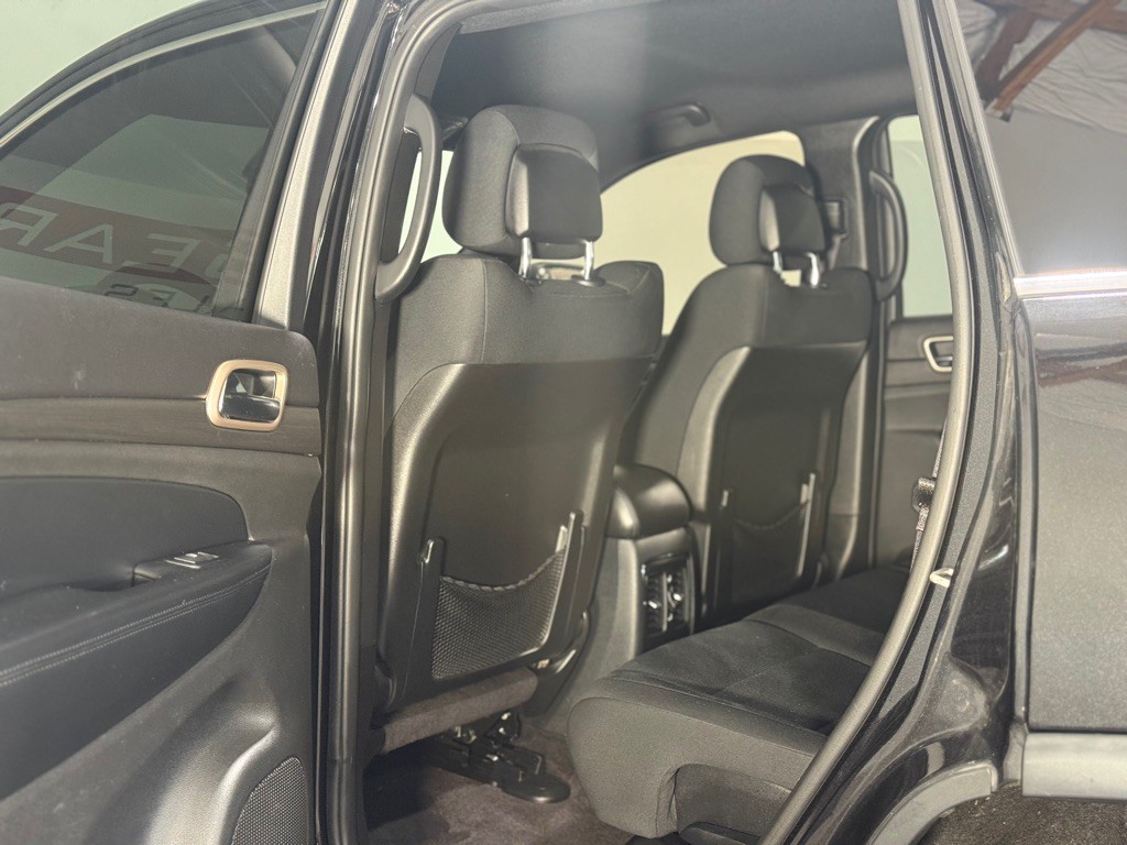 2016 Jeep Grand Cherokee Image 11
