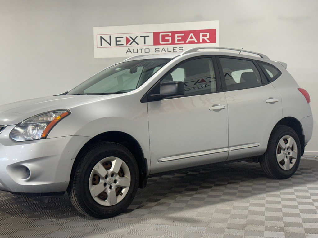 2015 Nissan Rogue Image 2