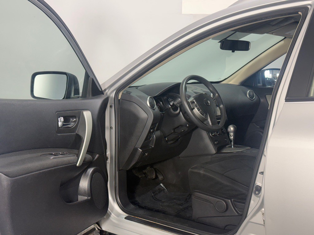 2015 Nissan Rogue Image 11