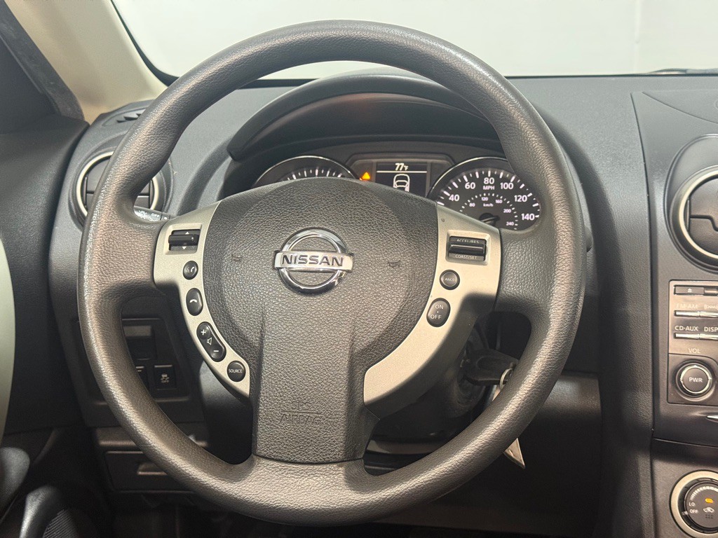 2015 Nissan Rogue Image 16