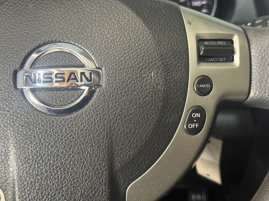 2015 Nissan Rogue Image 27