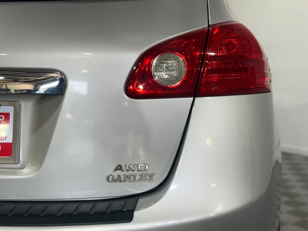 2015 Nissan Rogue Image 35