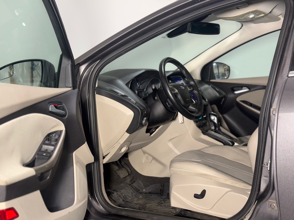 2012 Ford Focus Image 14