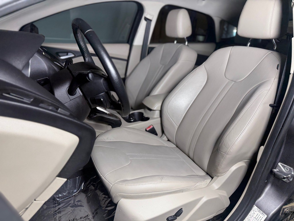 2012 Ford Focus Image 15
