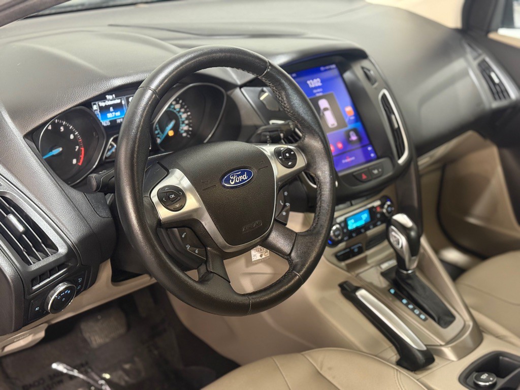 2012 Ford Focus Image 17
