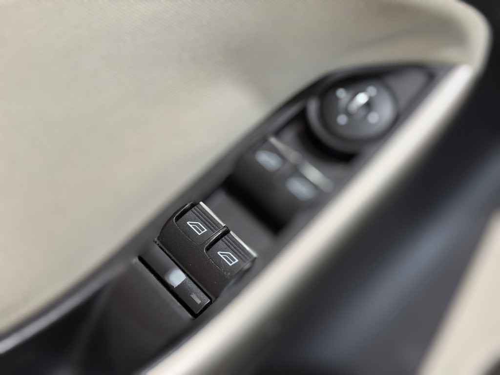 2012 Ford Focus Image 37