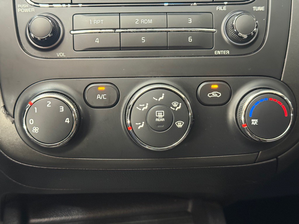 2016 Kia Forte Image 17