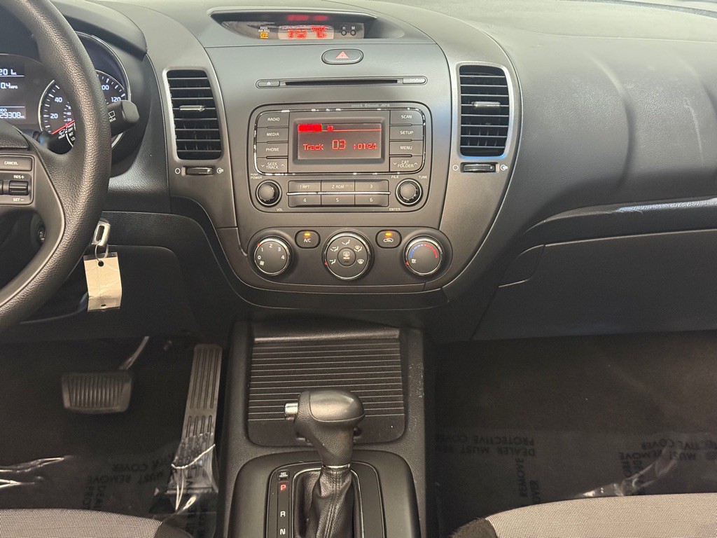 2016 Kia Forte Image 20