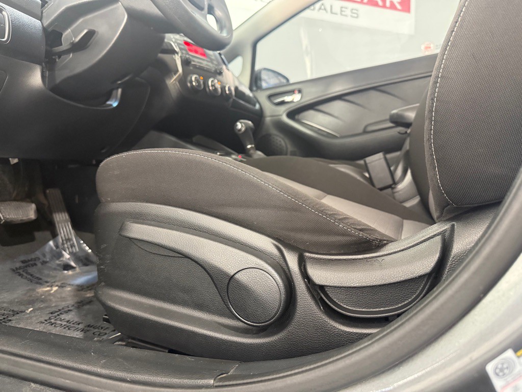 2016 Kia Forte Image 27