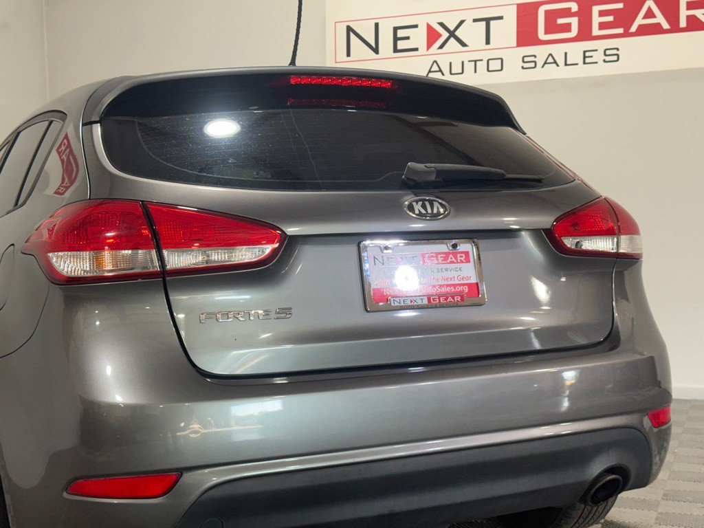 2016 Kia Forte Image 28