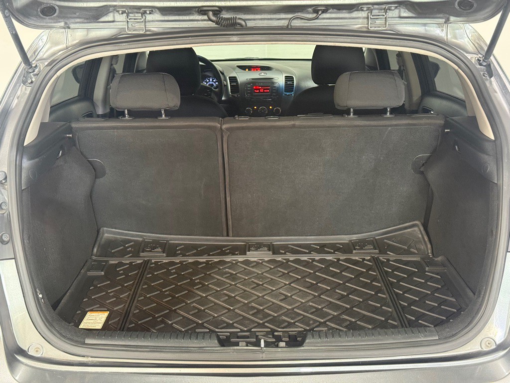 2016 Kia Forte Image 30