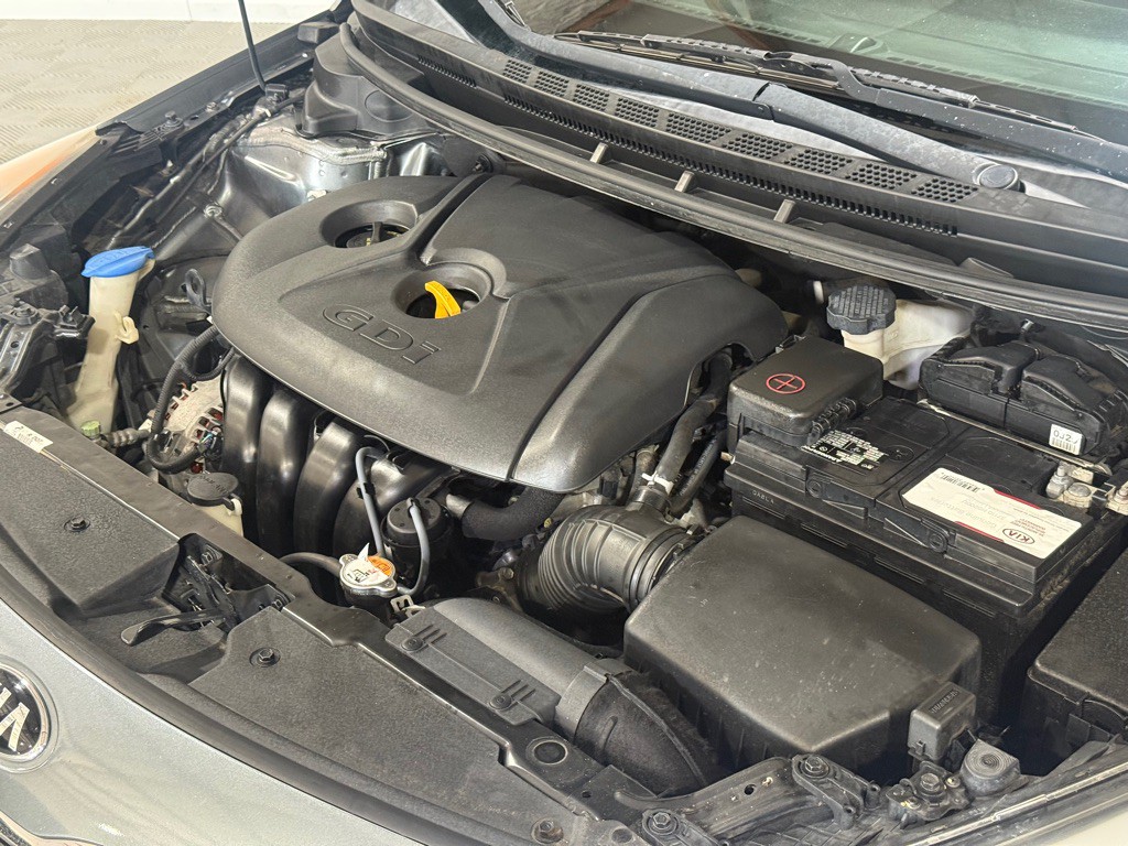 2016 Kia Forte Image 34