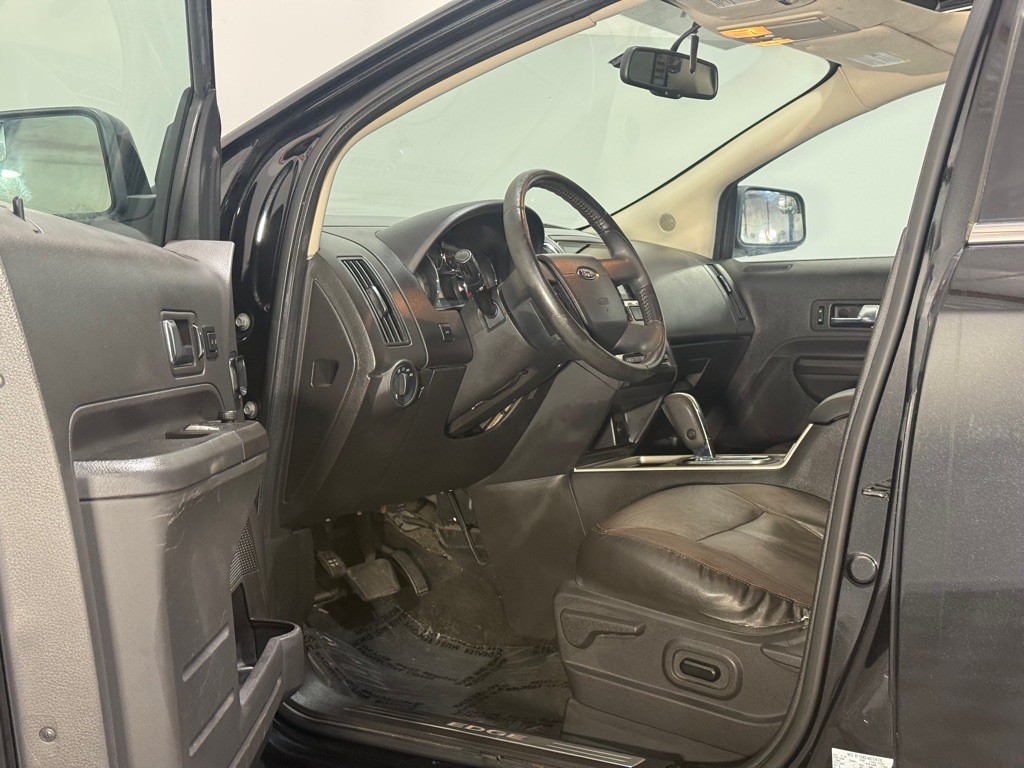 2010 Ford Edge Image 10