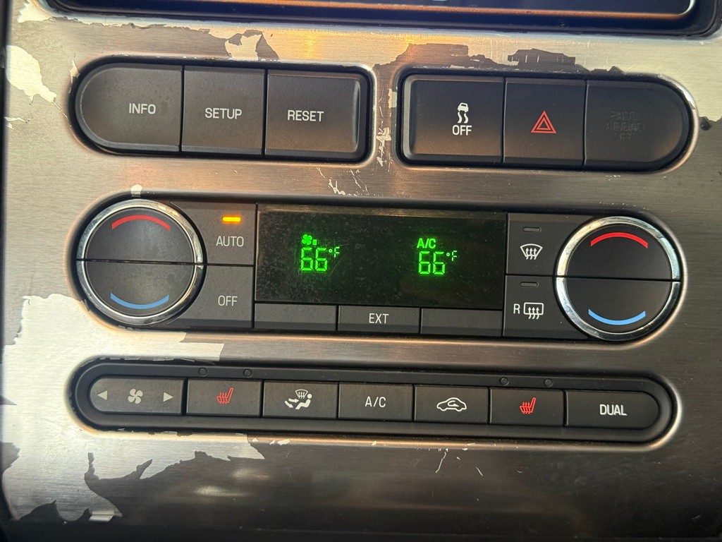 2010 Ford Edge Image 19