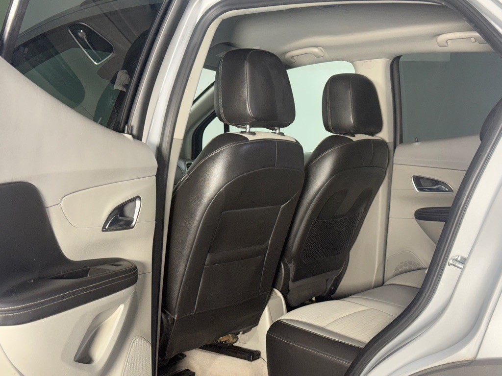 2016 Buick Enclave Image 10