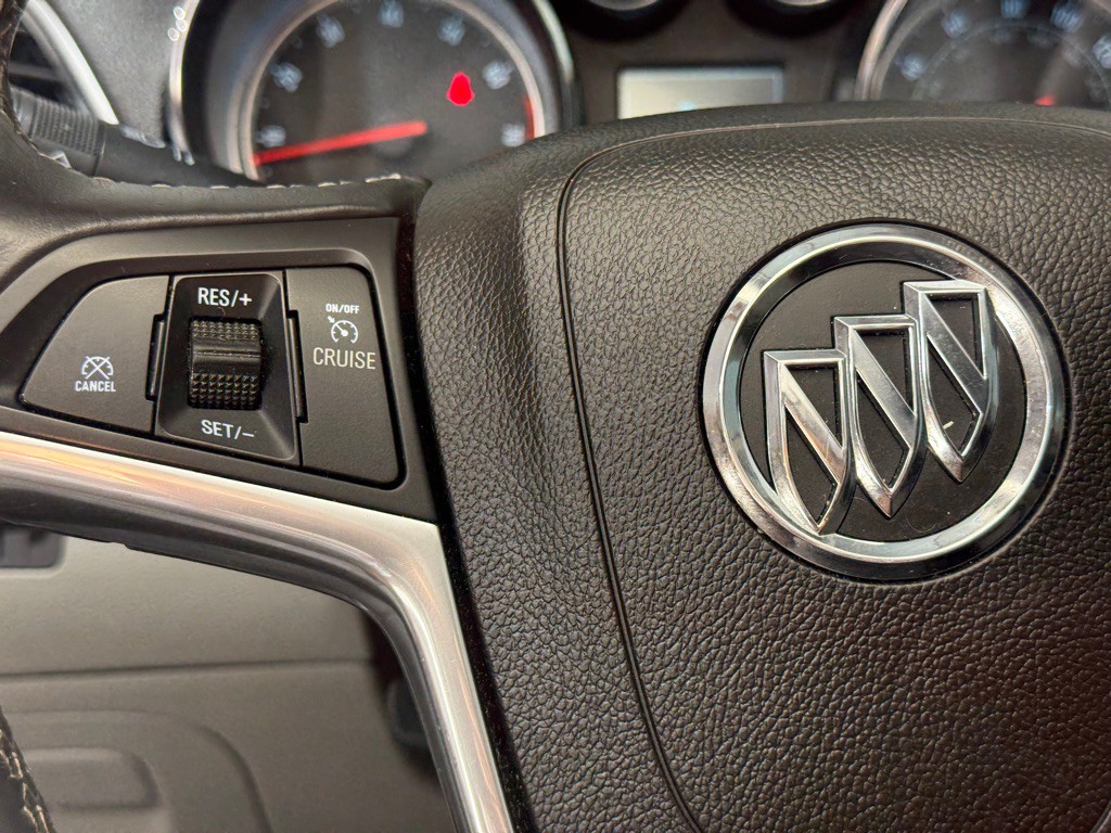 2016 Buick Enclave Image 25