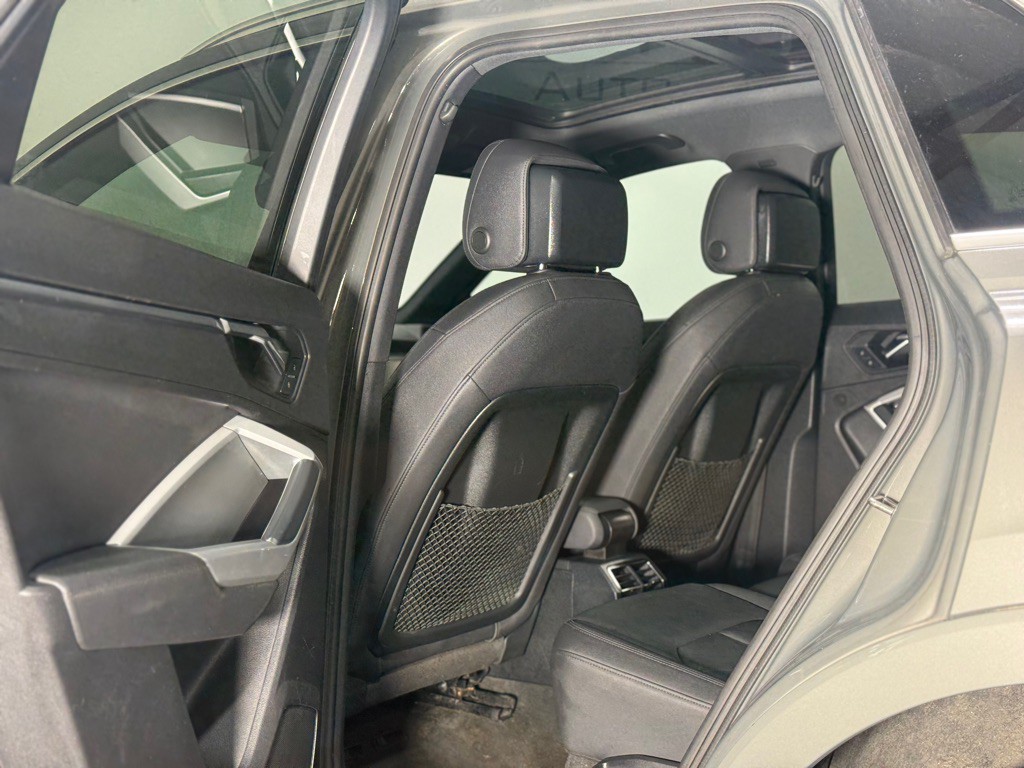 2020 Audi Q3 Image 10