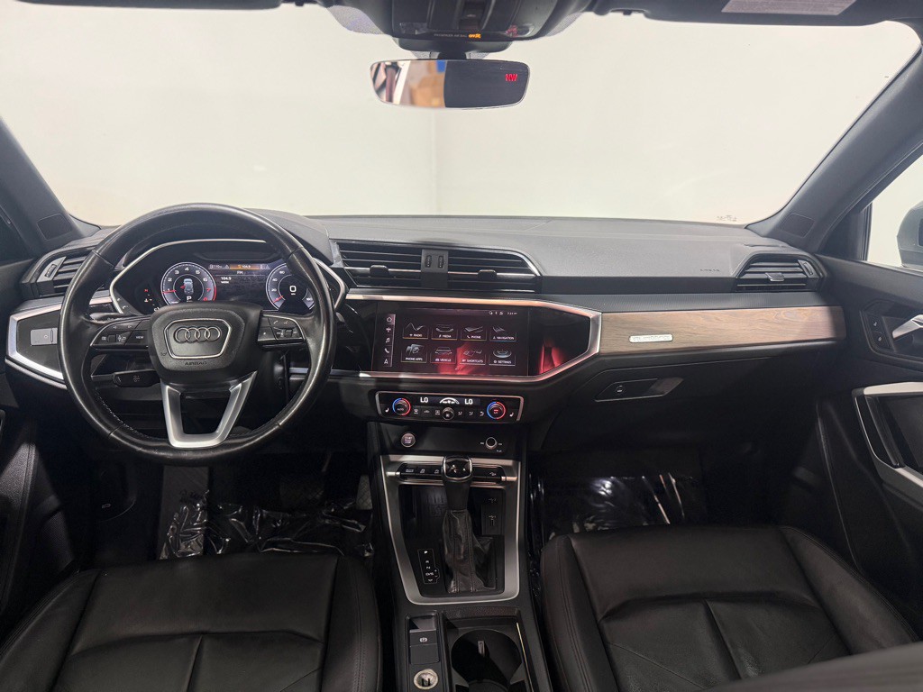 2020 Audi Q3 Image 11