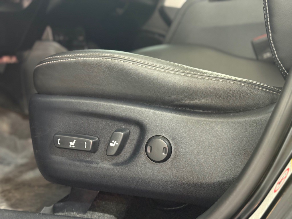 2015 Toyota Prius Image 28