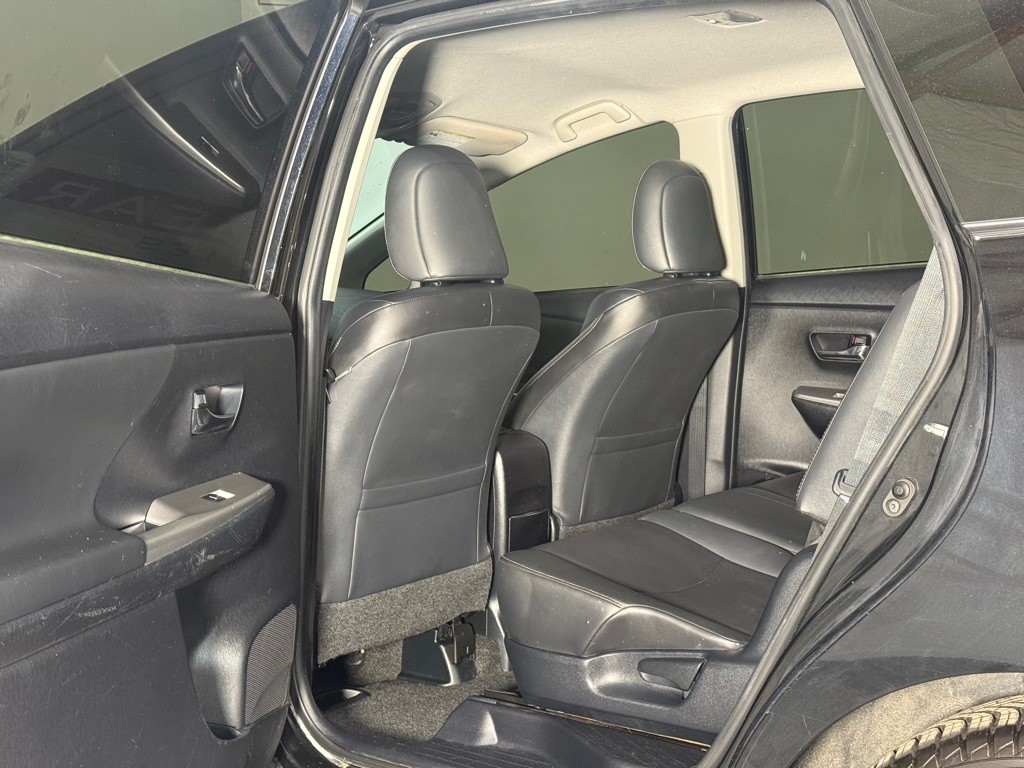 2015 Toyota Prius Image 36