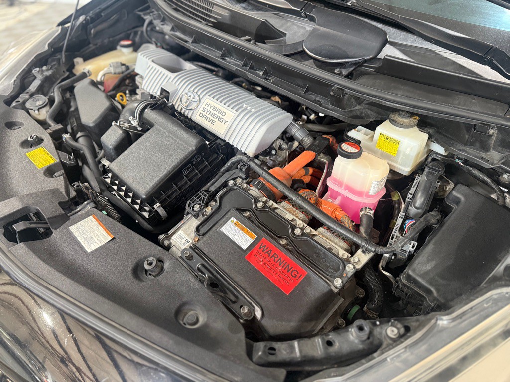 2015 Toyota Prius Image 42