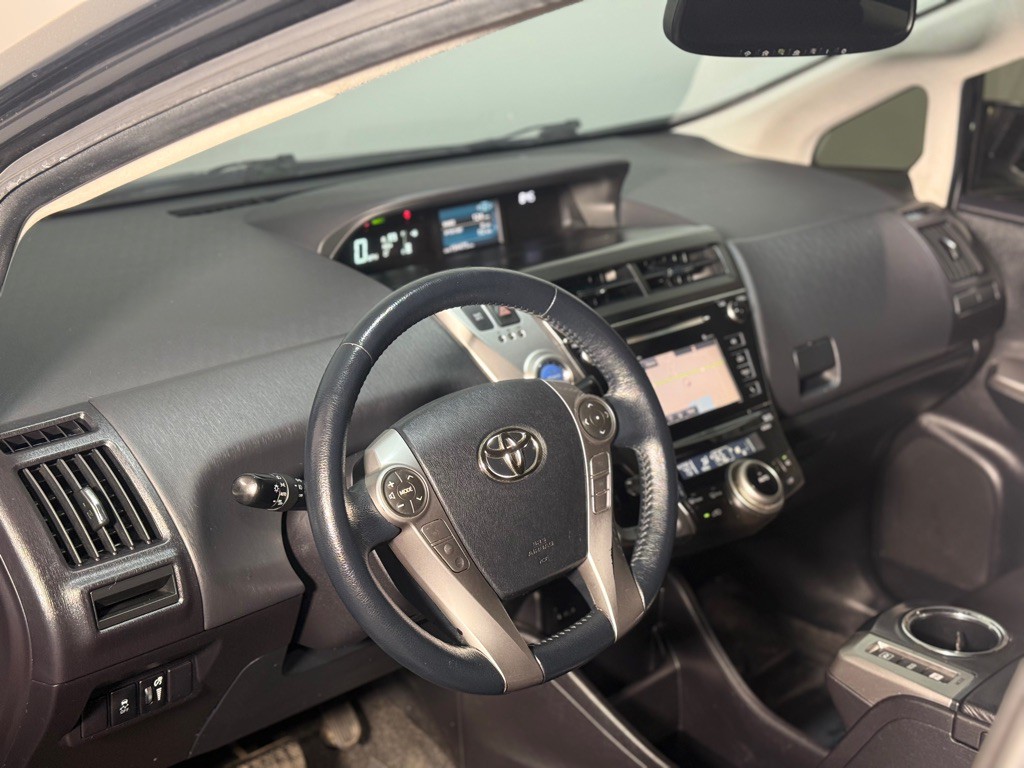 2015 Toyota Prius Image 46