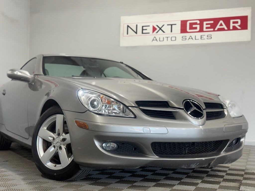 2006 Mercedes-Benz SLK-Class Image 2