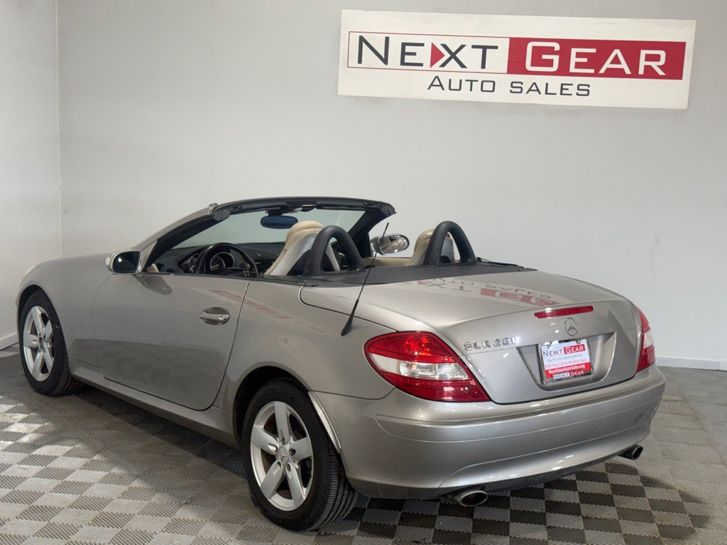 2006 Mercedes-Benz SLK-Class Image 5