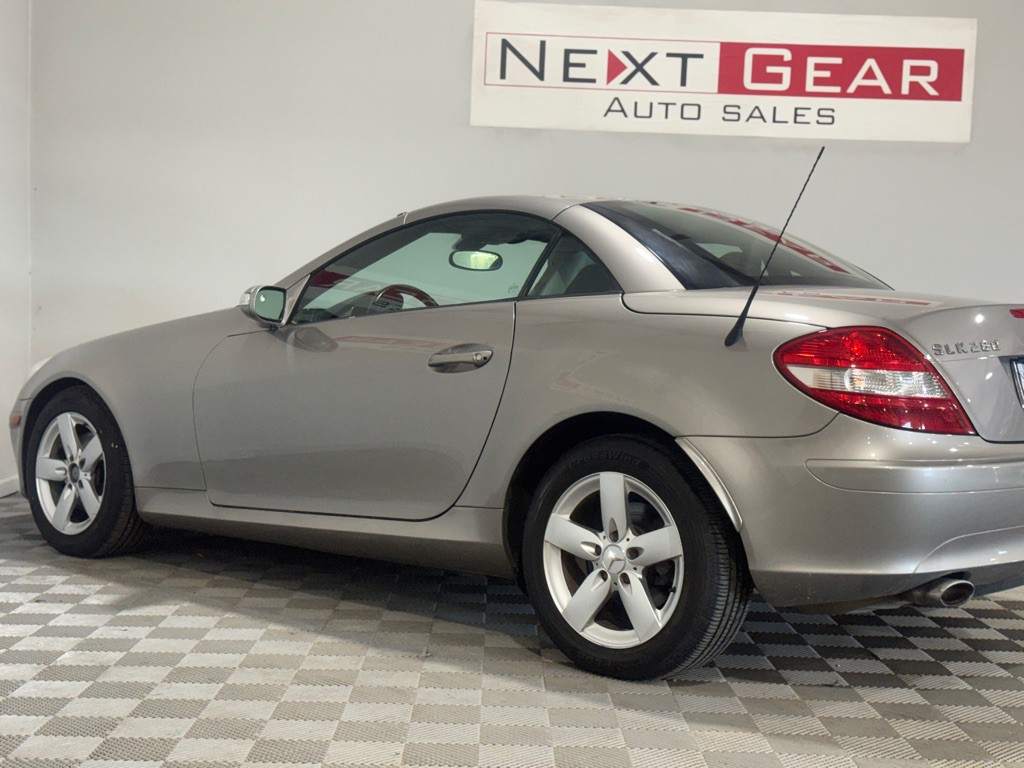 2006 Mercedes-Benz SLK-Class Image 6