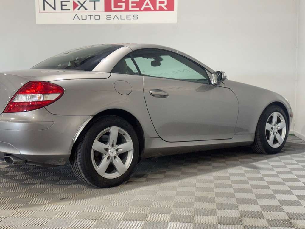 2006 Mercedes-Benz SLK-Class Image 8