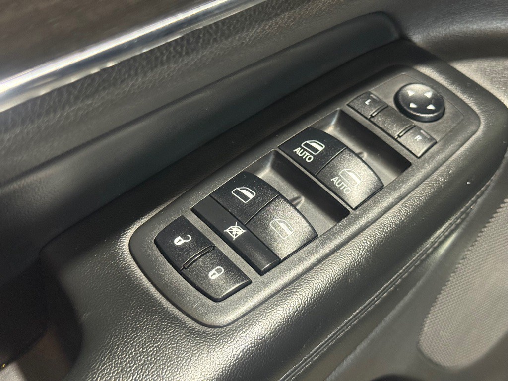 2018 Jeep Grand Cherokee Image 36