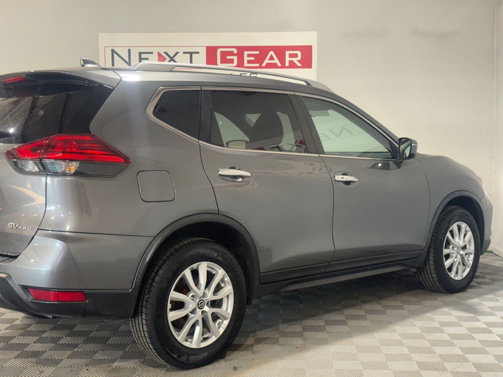 2017 Nissan Rogue Image 8