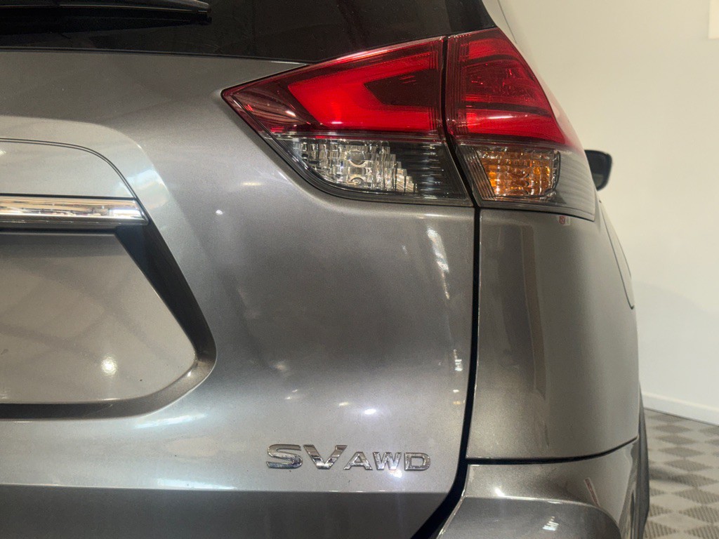 2017 Nissan Rogue Image 9