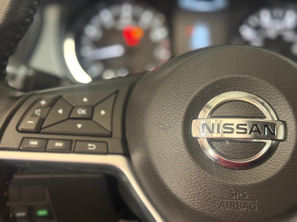 2017 Nissan Rogue Image 29