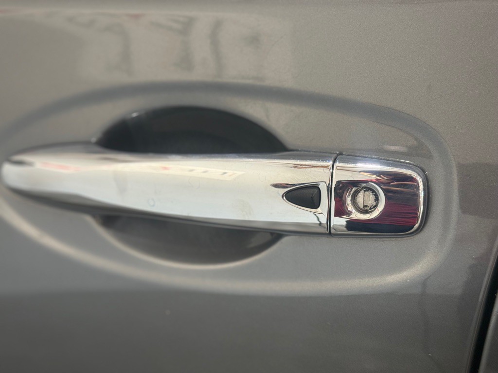 2017 Nissan Rogue Image 31