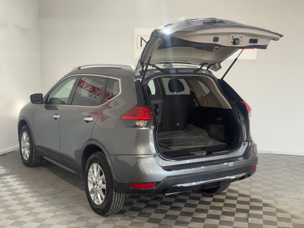 2017 Nissan Rogue Image 34