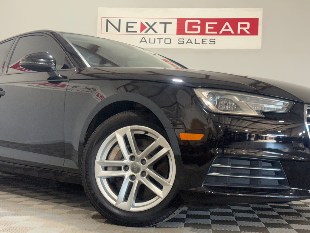 2017 Audi A4 Image 4