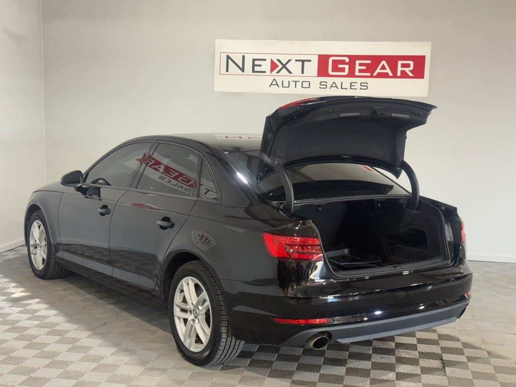 2017 Audi A4 Image 40