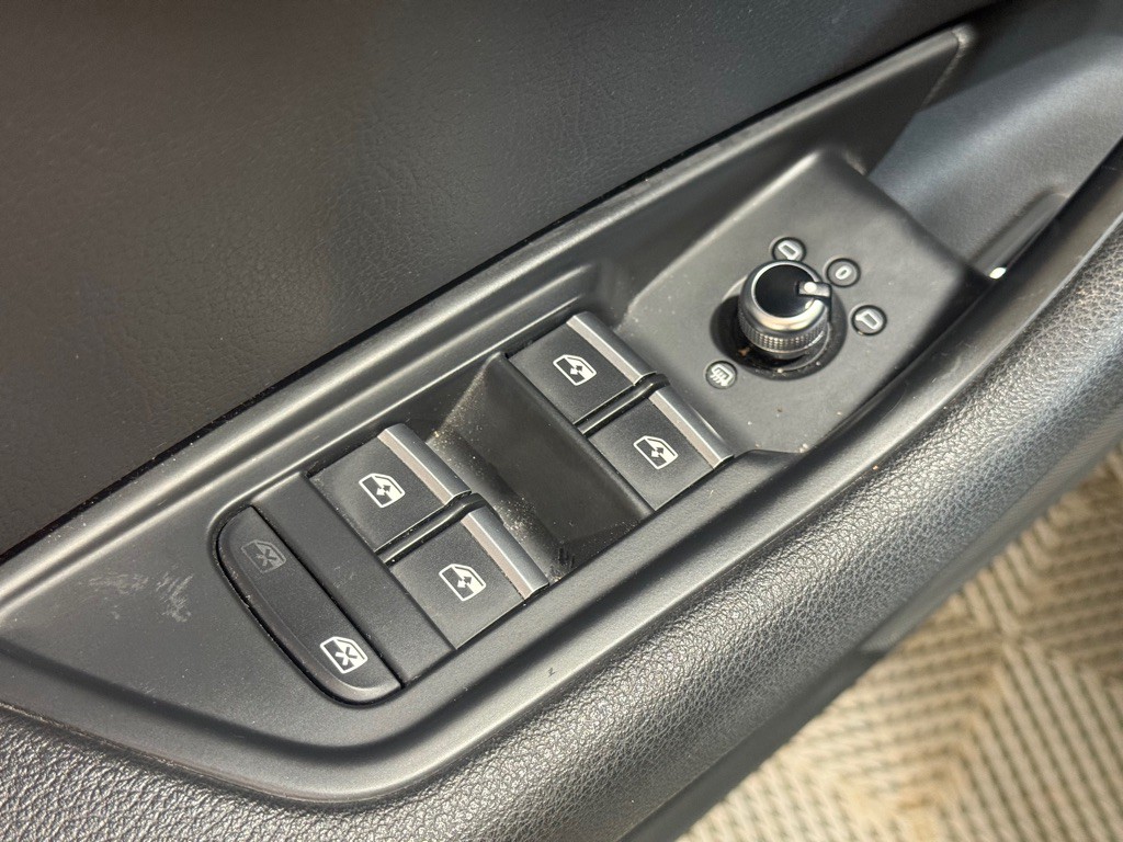 2017 Audi A4 Image 45