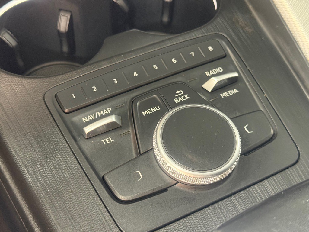 2017 Audi A4 Image 47