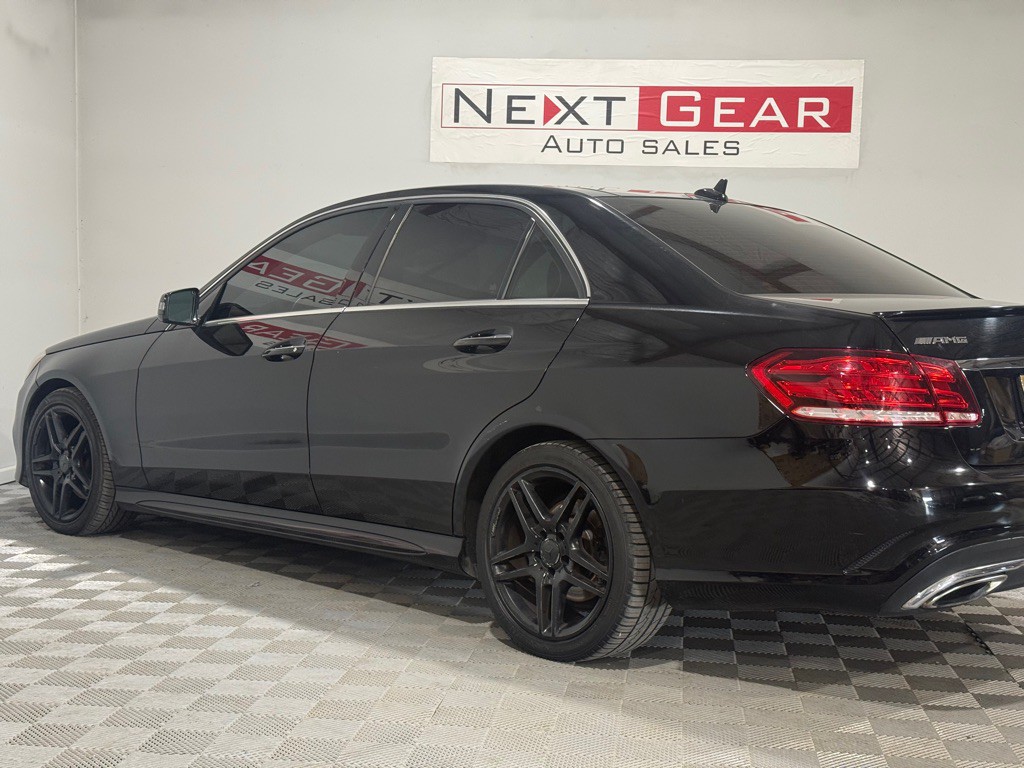 2016 Mercedes-Benz E-Class Image 6