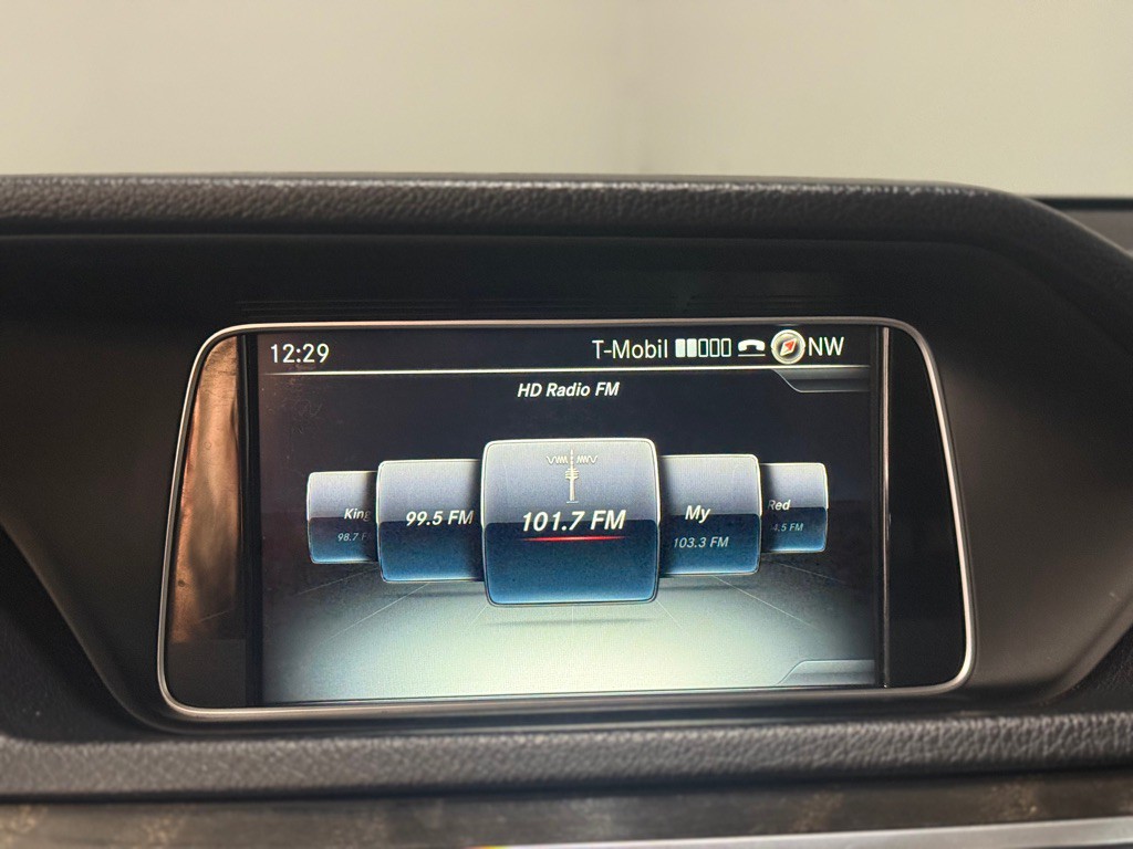 2016 Mercedes-Benz E-Class Image 16