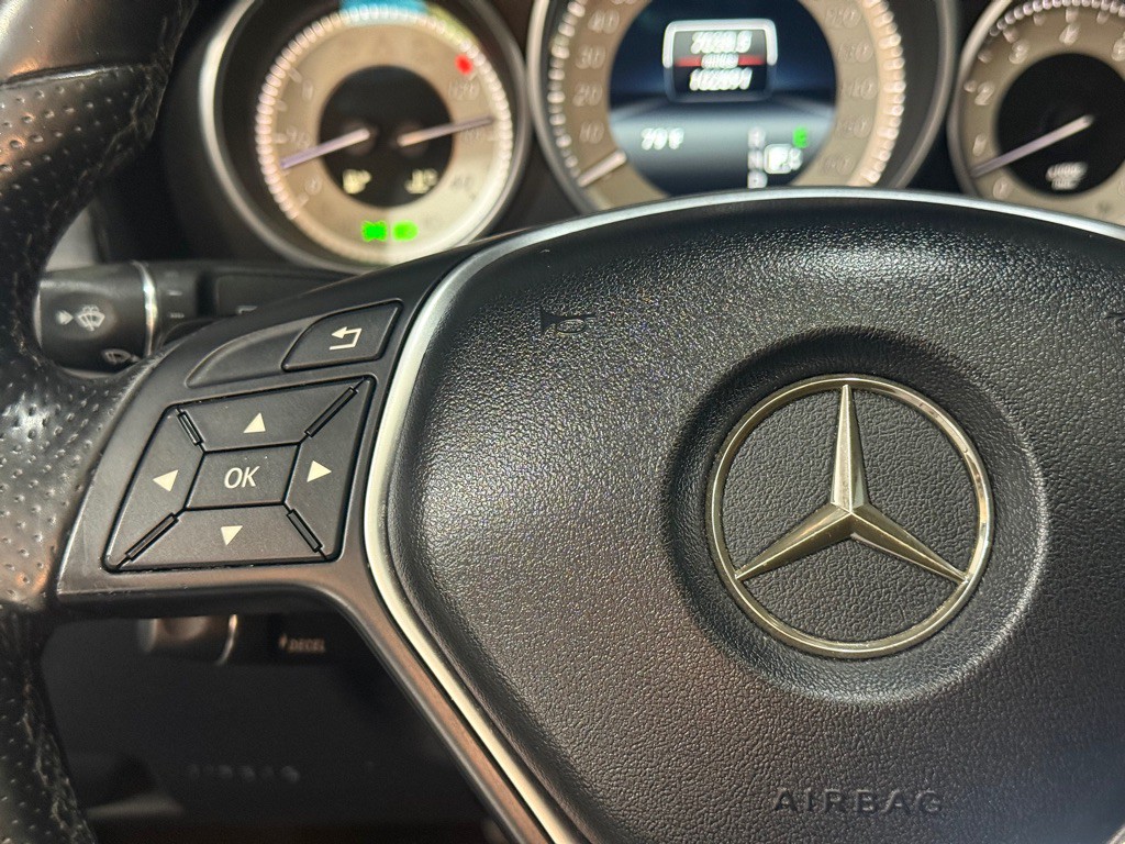 2016 Mercedes-Benz E-Class Image 32