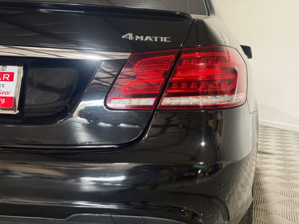 2016 Mercedes-Benz E-Class Image 40