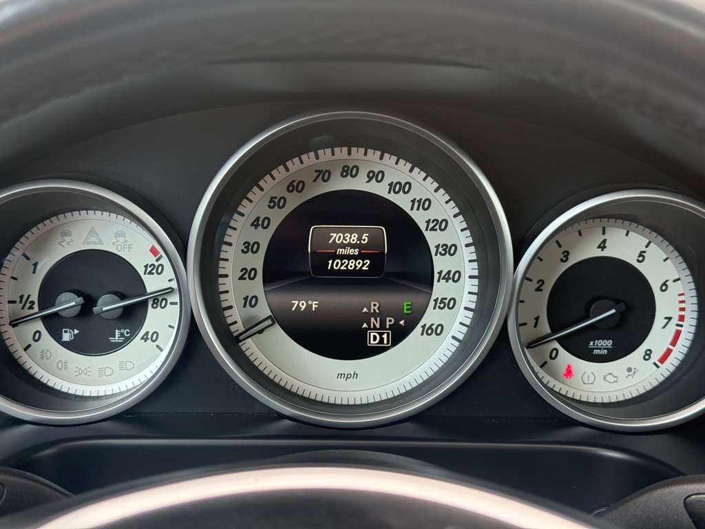 2016 Mercedes-Benz E-Class Image 62