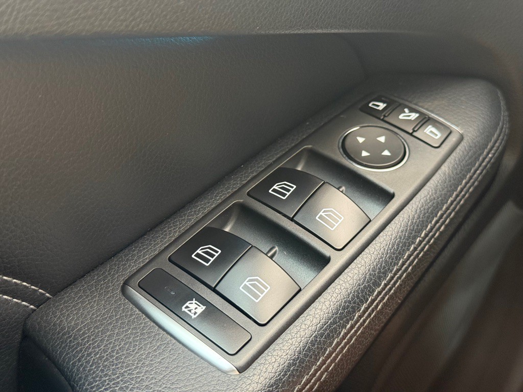 2016 Mercedes-Benz E-Class Image 66