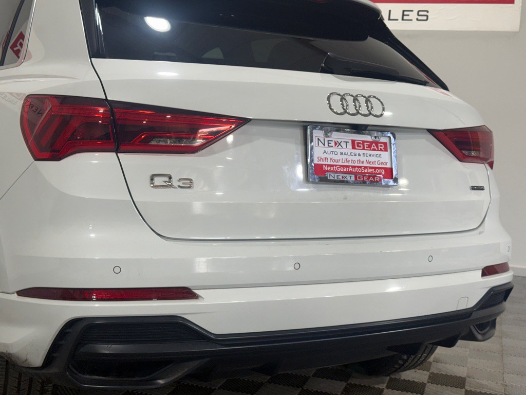 2021 Audi Q3 Image 8
