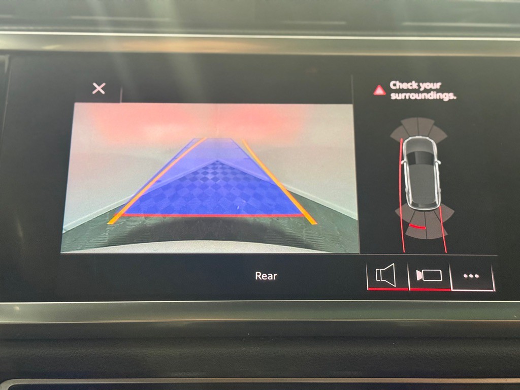 2021 Audi Q3 Image 23